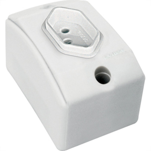 Tomada Externa Perlex 2P+T 10A Ret 711Br Tomada Externa Perlex 2P+T 10A Ret 711Br