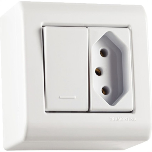 Sistema Box Tramontina Lizflex 1 Simples+Tomada 2P+T. 10A - 57304/013 Sistema Box Tramontina Lizflex 1 Simples+Tomada 2P+T. 10A - 57304/013