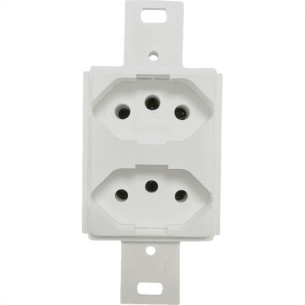 Conjunto Para Condulete Dicompel Monaco Branco 1 Tomada 2P+T. 10A. Branca + 1 Tomada 2P+T. 20A. Branca - Dc-6100/7
