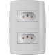 Conjunto Ilumi Slim Branco Com Placa 2 Tomadas 2P+T. 20A. - 80121 Monobloco Conjunto Ilumi Slim Branco Com Placa 2 Tomadas 2P+T. 20A. - 80121 Monobloco