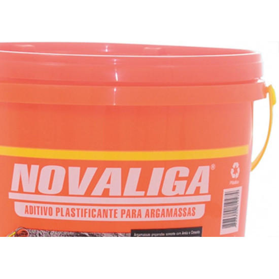 Novaliga Plastificante 3,6 Galao 3,6 Litros Novaliga Plastificante 3,6 Galao 3,6 Litros
