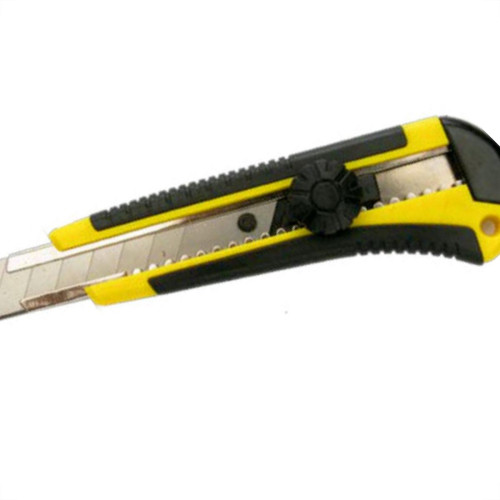 Estilete C/Lamina Emborrachado 18Mm Fertak Estilete C/Lamina Emborrachado 18Mm Fertak