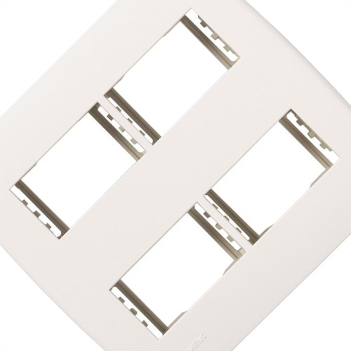 Placa Soprano Ilus 4X4 (4 Modulos Horizontal) 5Tg99032 Placa Soprano Ilus 4X4 (4 Modulos Horizontal) 5Tg99032