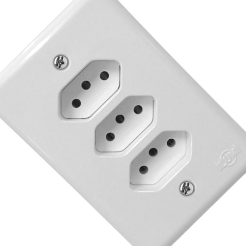 Conjunto Ilumi Stylus 4X2 Branco Com Placa (3Tomadas 10A Monobloco) 201201 Conjunto Ilumi Stylus 4X2 Branco Com Placa (3Tomadas 10A Monobloco) 201201