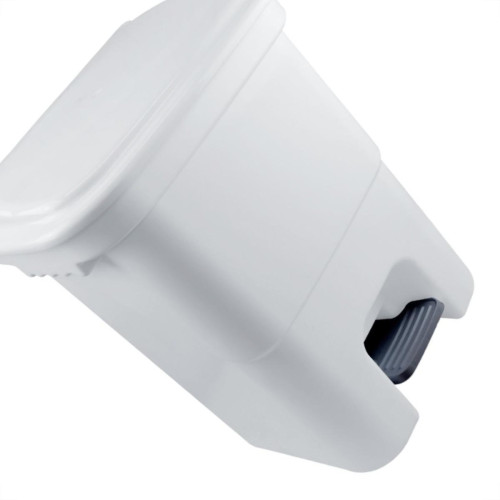Lixeira Plasvale Com Pedal 50L Branca Quadrada Lixeira Plasvale Com Pedal 50L Branca Quadrada
