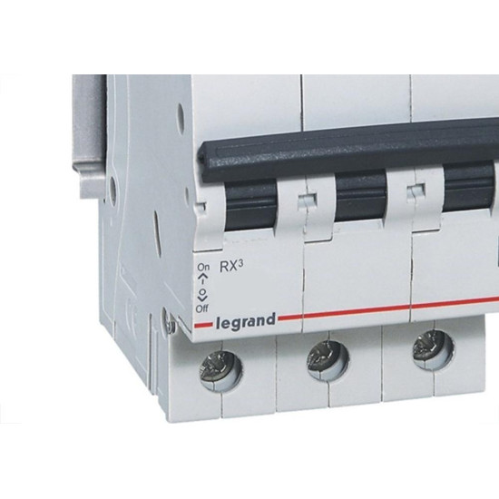Disjuntor Legrand Din Tripolar 16A 9317 C 419317 Disjuntor Legrand Din Tripolar 16A 9317 C 419317