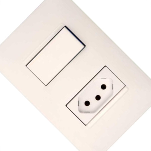 Conjunto Pial Plus+ 4X2 Branco Com Placa(1Paralelo+Tomada 20A) 615085Bc