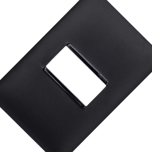 Placa Pial Plus+ Preta 4X2 (1 Modulo Horizontal) 618501Pt Placa Pial Plus+ Preta 4X2 (1 Modulo Horizontal) 618501Pt