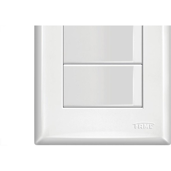 Conjunto Fame Evidence 4X2 Branco Com Placa(3Simples) 16A Conjunto Fame Evidence 4X2 Branco Com Placa(3Simples) 16A