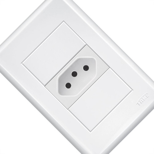 Conjunto Fame Evidence 4X2 Branco Com Placa (1Tomada 20A) Conjunto Fame Evidence 4X2 Branco Com Placa (1Tomada 20A)