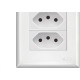 Conjunto Fame Evidence 4X2 Branco Com Placa (3Tomada 20A) Conjunto Fame Evidence 4X2 Branco Com Placa (3Tomada 20A)