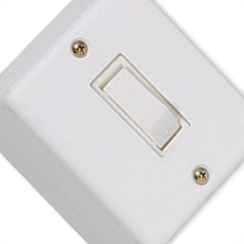 Sistema Box Ilumi 1 Paralelo 6A. Branco - 6322 Sistema Box Ilumi 1 Paralelo 6A. Branco - 6322