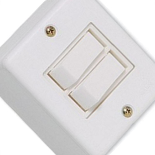 Sistema Box Ilumi 2 Paralelos 6A. Branco - 6324 Sistema Box Ilumi 2 Paralelos 6A. Branco - 6324