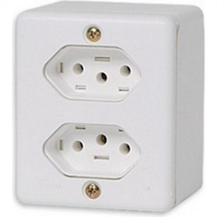 Sistema Box Ilumi 2 Tomadas 2 Polos+Terra 20A. Branco - 63121