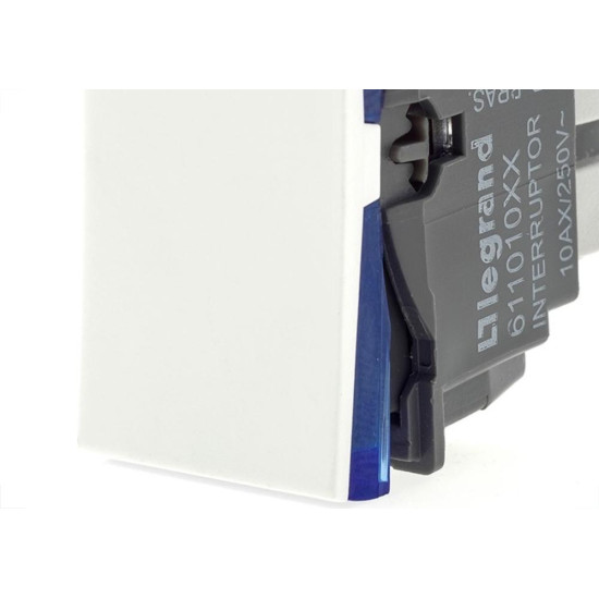 Modulo Pial Plus+ 1 Paralelo 10A. Branco - 611011Bc Modulo Pial Plus+ 1 Paralelo 10A. Branco - 611011Bc