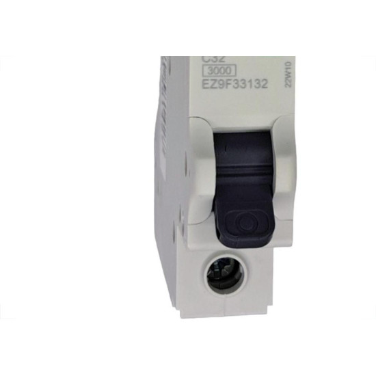 Disjuntor Schneider ''Din'' Unipolar 32A. C