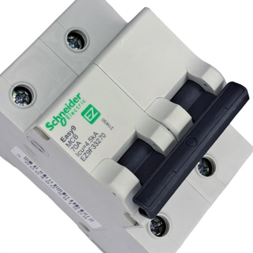 Disjuntor Schneider ''Din'' Bipolar 70A. C Disjuntor Schneider ''Din'' Bipolar 70A. C