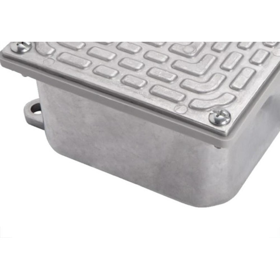 Caixa Passagem Aluminio Tramontina 20Cm X 20Cm - 56123003 Caixa Passagem Aluminio Tramontina 20Cm X 20Cm - 56123003
