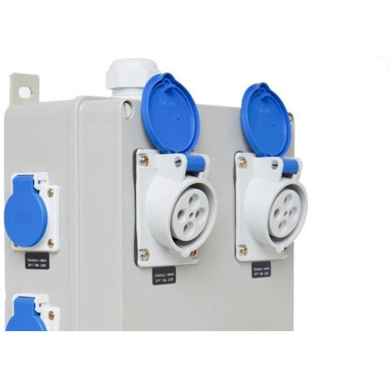 Quadro De Comando Steck Com 1 Disj. Trifas. 40A.+1 Idr 40A.+2 Tomadas Industr. N4049+4 Tomadas 2P+T. 20A. 220V.