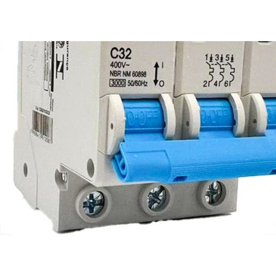 Disjuntor Elgin ''Din'' Tripolar Dz47-63S - 32A. Disjuntor Elgin ''Din'' Tripolar Dz47-63S - 32A.