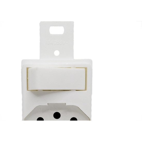 Conjunto Para Condulete Dicompel Monaco Branco 1 Paralelo + 1 Tomada 2P.+T. 10A. - Dc-6100/2