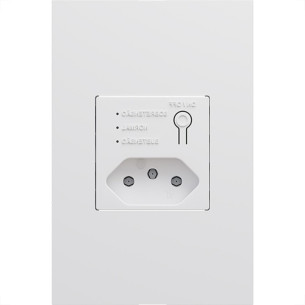 Conjunto Qualitronix Branco Tomada Com Dps Protector Linha Informatica - 0101026Br